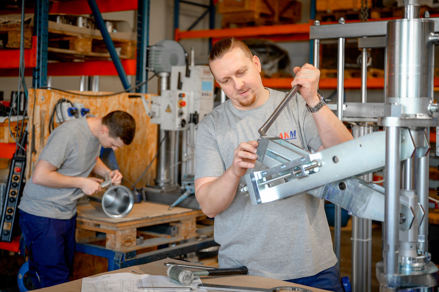 AKM Maschinenbau